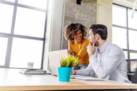 Navigating Success: How to Start a New Business in Today’s Economic Landscape and Thrive - BPlanMaker