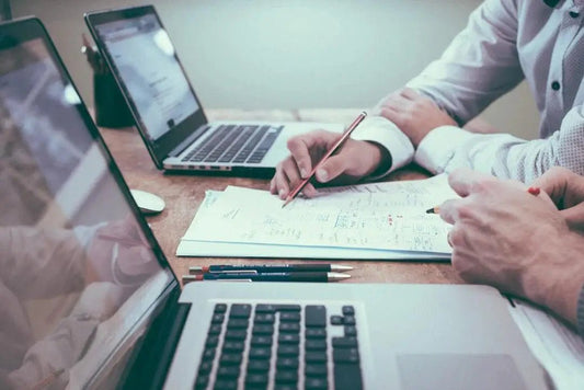 Crafting Your Path: Setting Realistic Business Goals for Success - BPlanMaker